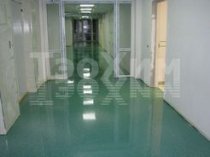 Полимерные наливные полы в коридоре больницы